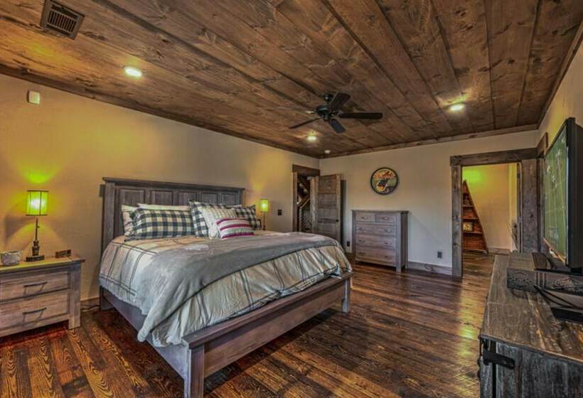 Nighthawk By Escape To Blue Ridge