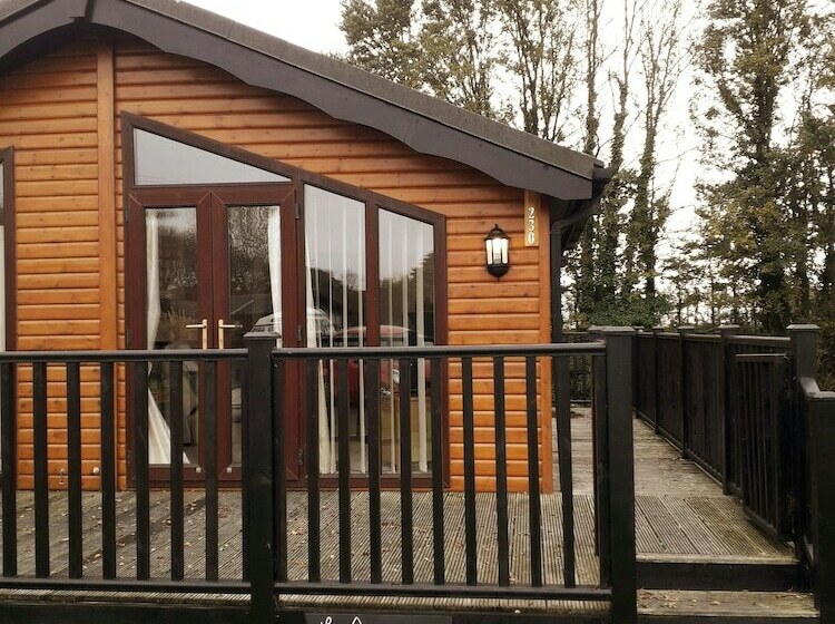 펜션 Killigarth Lodge