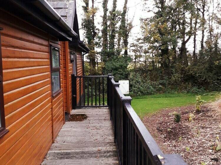 펜션 Killigarth Lodge