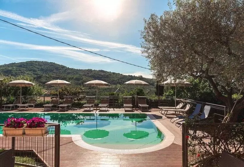 B&b La Mortella With Pool