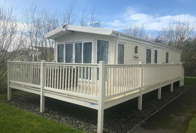 Beautiful Spacious Caravan In South Lake District