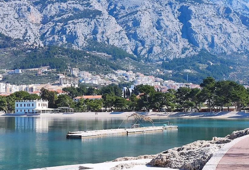 Hotel Studio Apartments Roza A Charming Oasis In The Centre Of Makarska