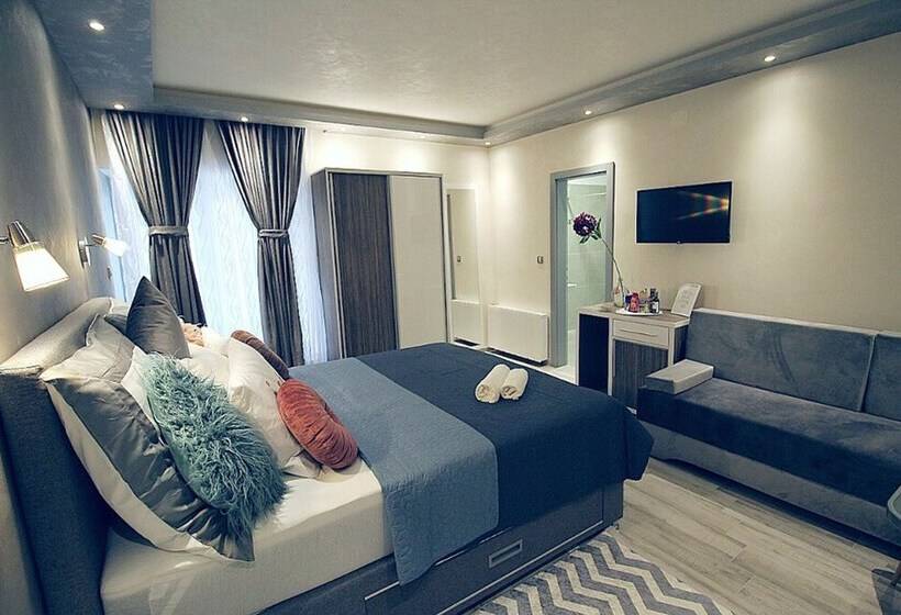 پانسیون Alessio Premium Rooms   Trippleroom 1