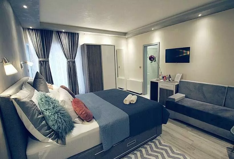 Majatalo Alessio Premium Rooms   Trippleroom 1