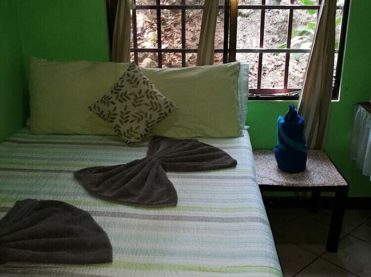 پانسیون Manuel Antonio Comfort Casa Macaow