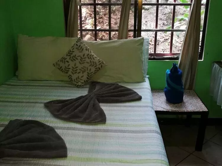 پانسیون Manuel Antonio Comfort Casa Macaow