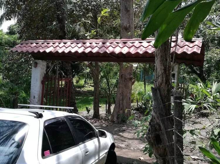 پانسیون Manuel Antonio Comfort Casa Macaow