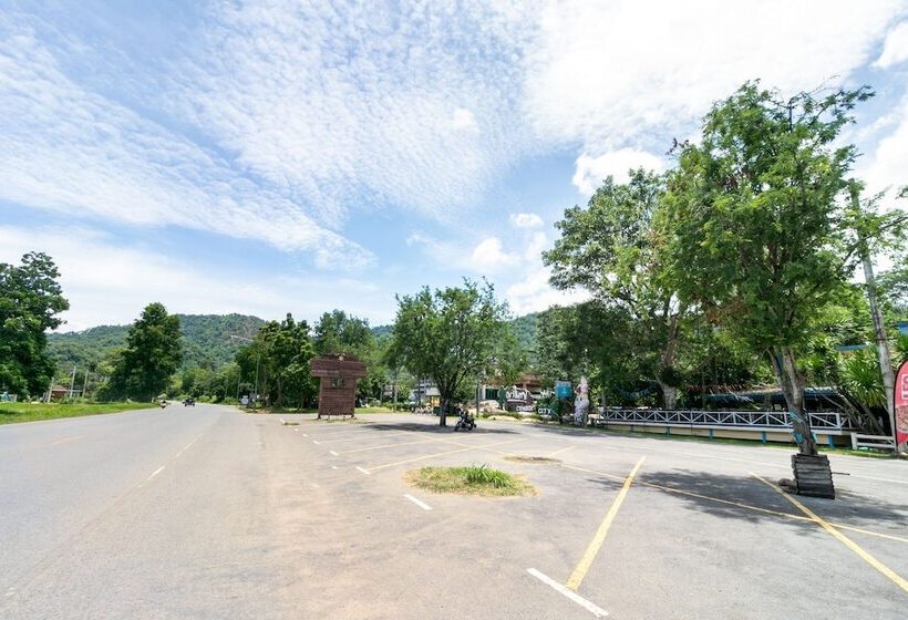 בית מלון כפרי Capital O 1110 Khaoyai Cowboy City Resort