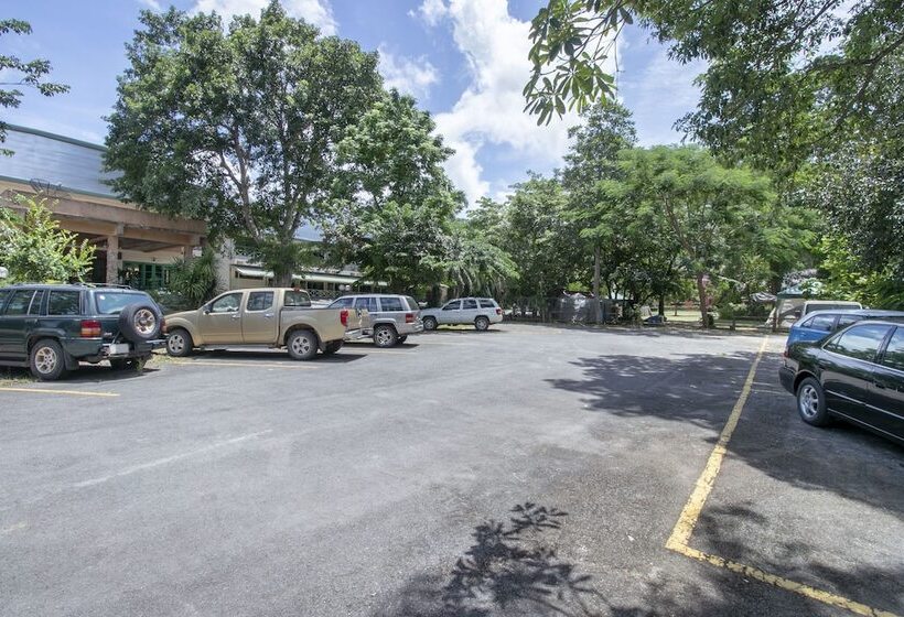 בית מלון כפרי Capital O 1110 Khaoyai Cowboy City Resort