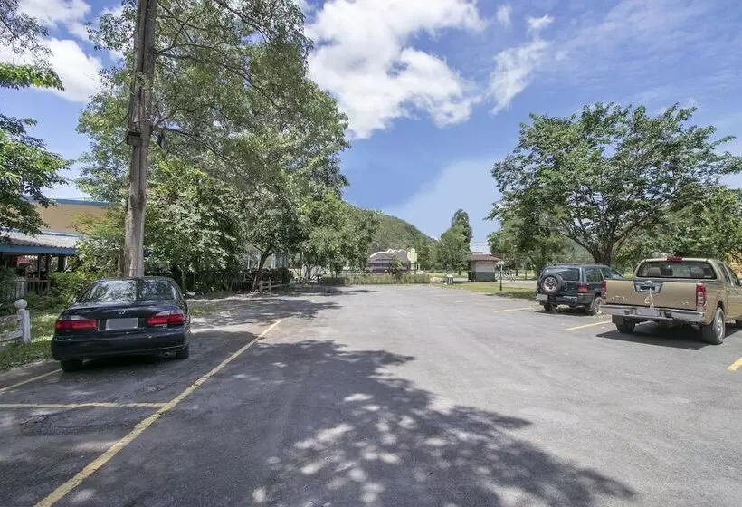 Hotelli Capital O 1110 Khaoyai Cowboy City Resort