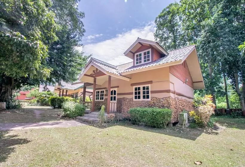 Hotelli Capital O 1110 Khaoyai Cowboy City Resort