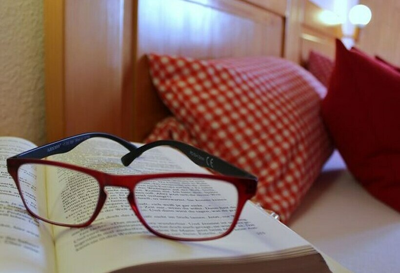 Kır Oteli Biobetrieb Lippenhof