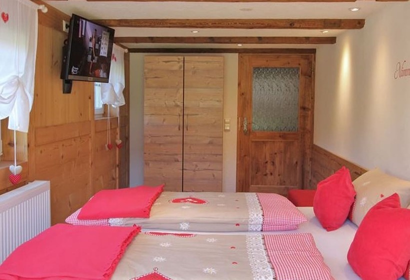 Kır Oteli Biobetrieb Lippenhof