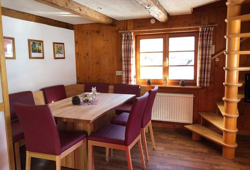 Kır Oteli Biobetrieb Lippenhof