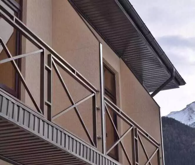 پانسیون Guest House Versal