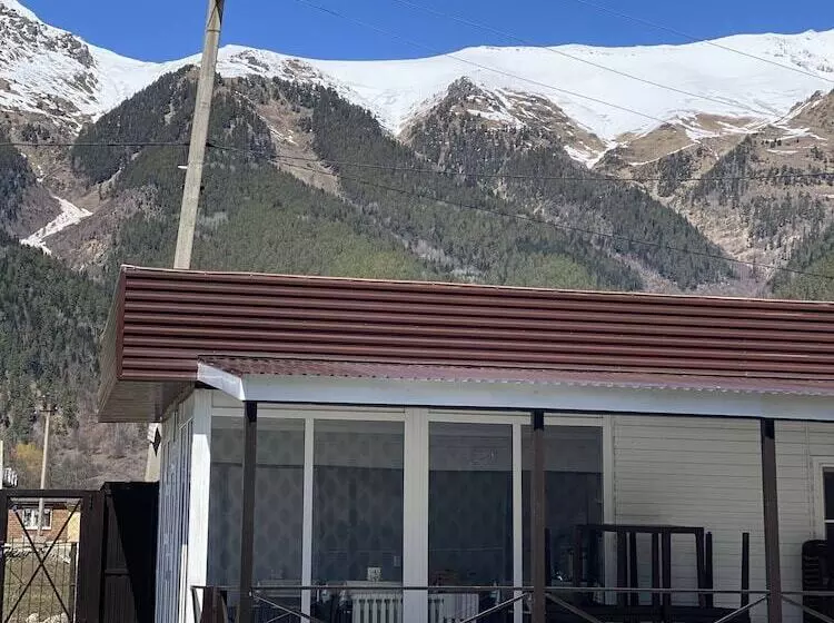 پانسیون Guest House Versal
