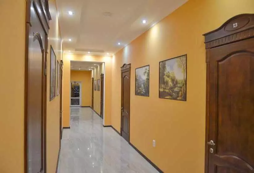 پانسیون Guest House Versal