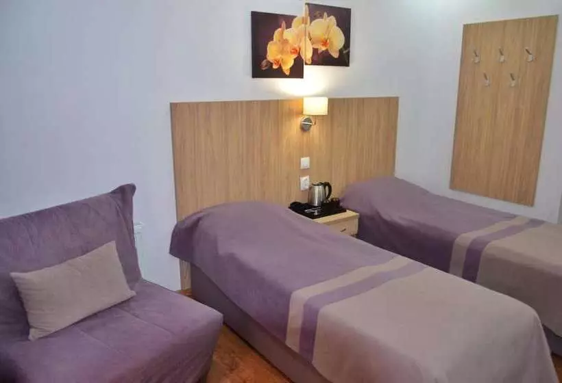 پانسیون Guest House Versal