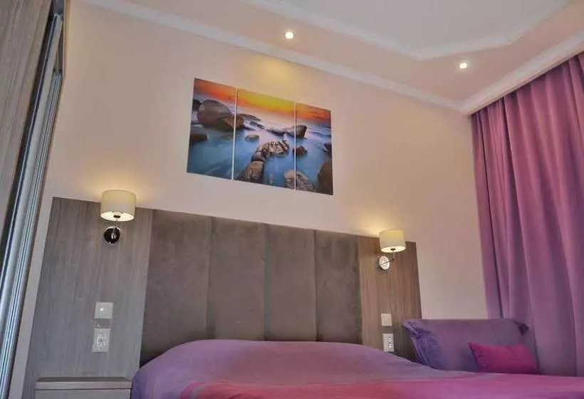 پانسیون Guest House Versal