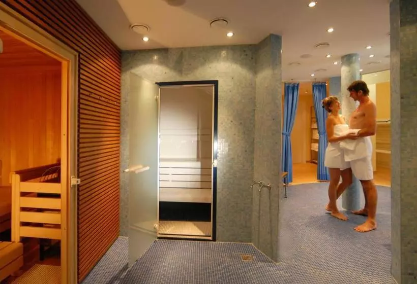 Aparthotel Tritscher