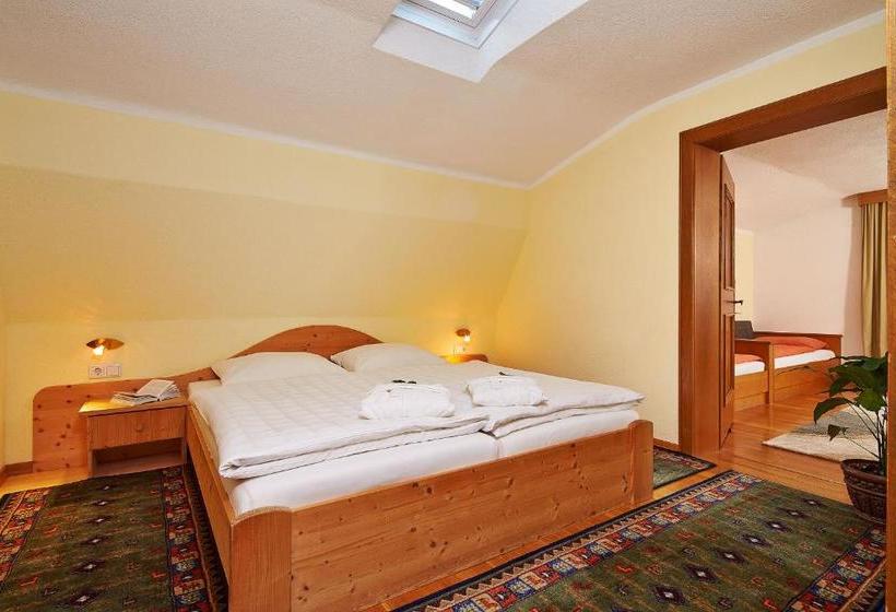 تختخواب و صبحانه Apart Landhaus Gstrein