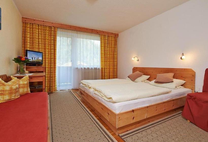 تختخواب و صبحانه Apart Landhaus Gstrein