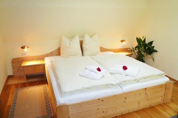 تختخواب و صبحانه Apart Landhaus Gstrein