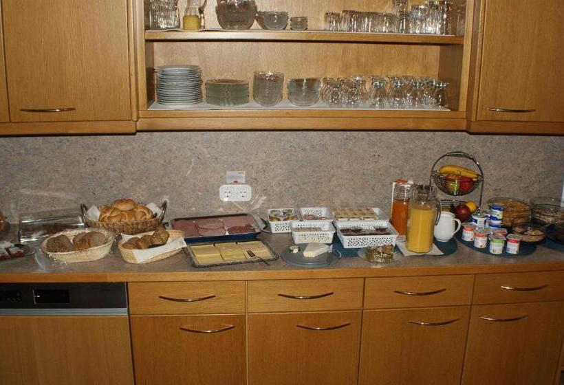 مبيت وإفطار Garni Haus Anita