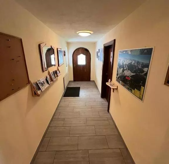 Aamiaismajoitus (B&B) Pension Aloisl`s Harmonie