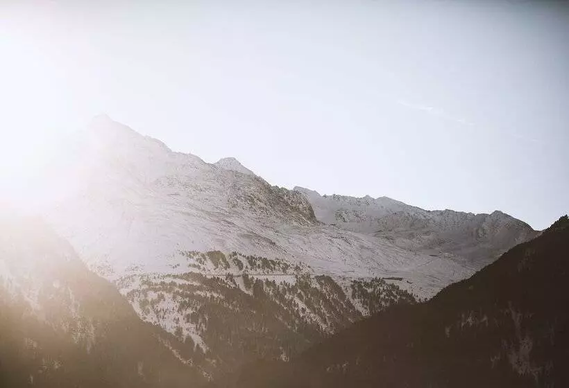 تختخواب و صبحانه Pension Neururer