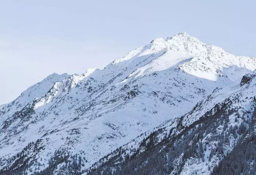 تختخواب و صبحانه Pension Neururer