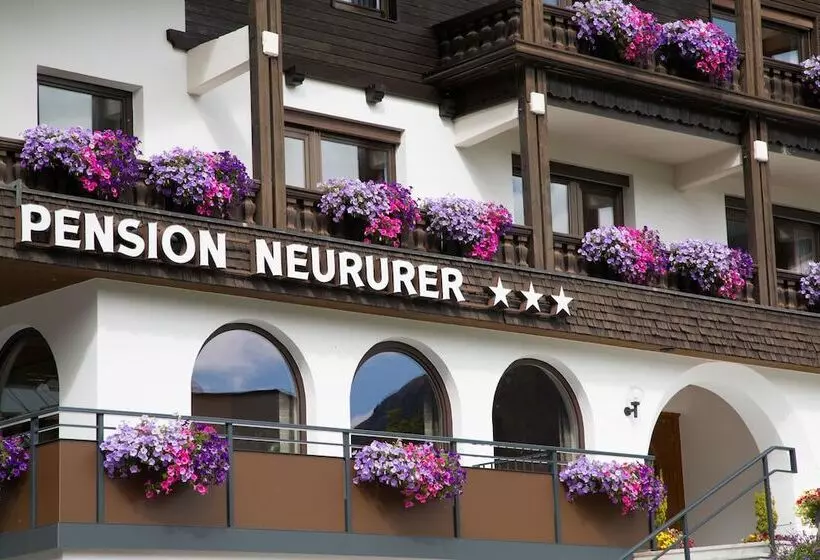 تختخواب و صبحانه Pension Neururer