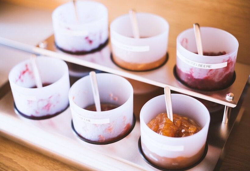 ベッドアンドブレックファースト Pension Neururer