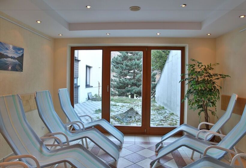 ベッドアンドブレックファースト Pension Neururer