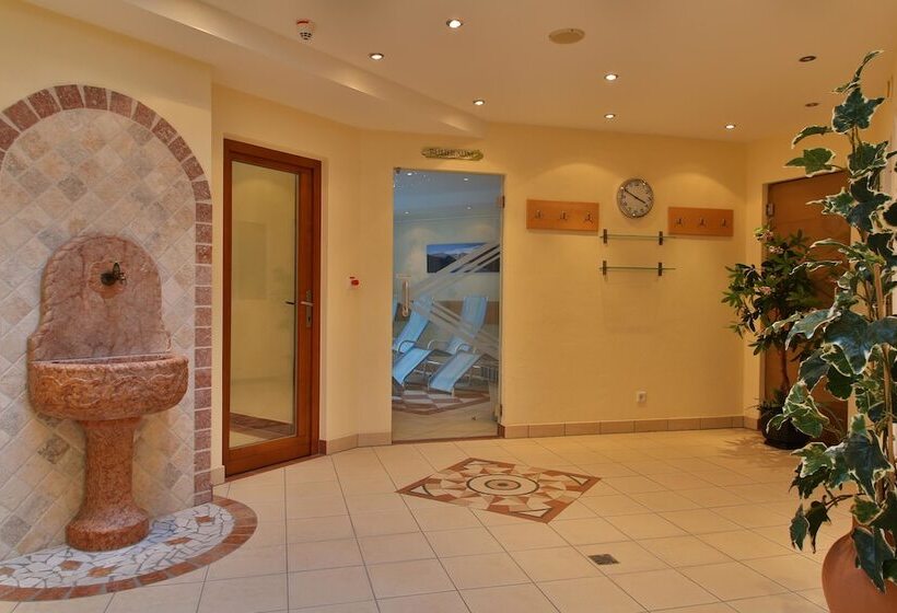 ベッドアンドブレックファースト Pension Neururer