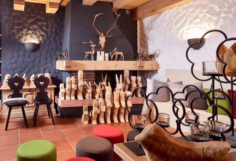 Отель Der Grüne Baum Mountain Boutique