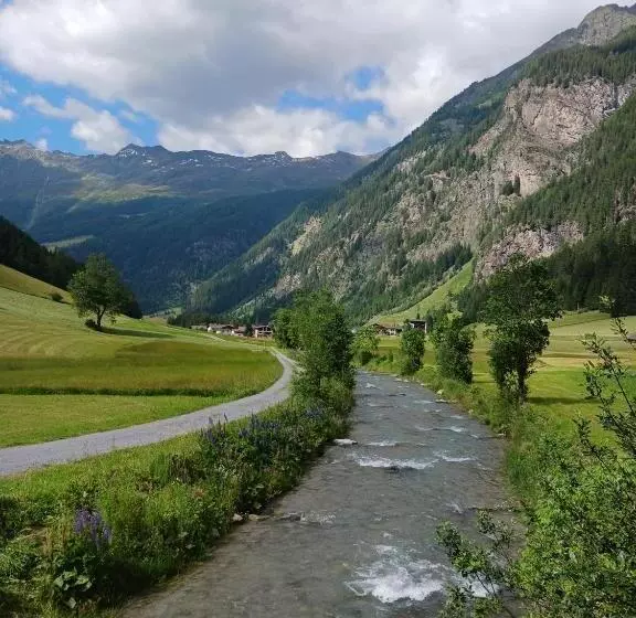 Отель Edelweiss