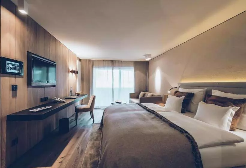 هتل Elizabeth Art