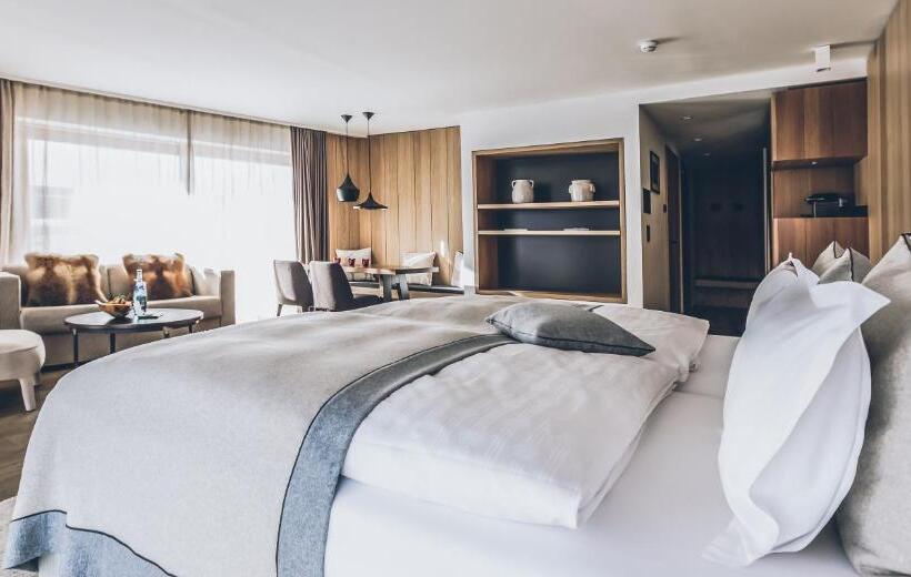 هتل Elizabeth Art