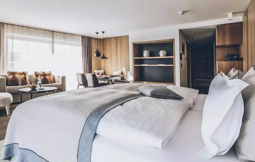 هتل Elizabeth Art