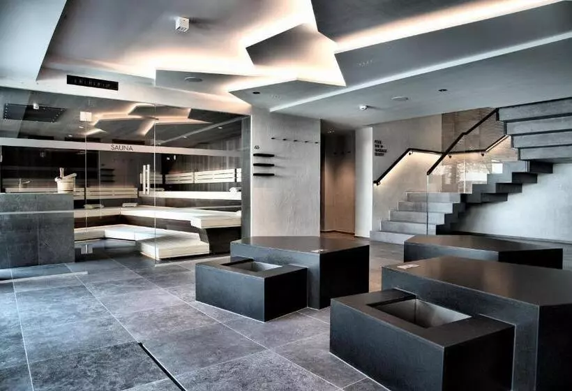 هتل Elizabeth Art