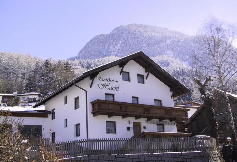 ホテル Gästeheim Hackl