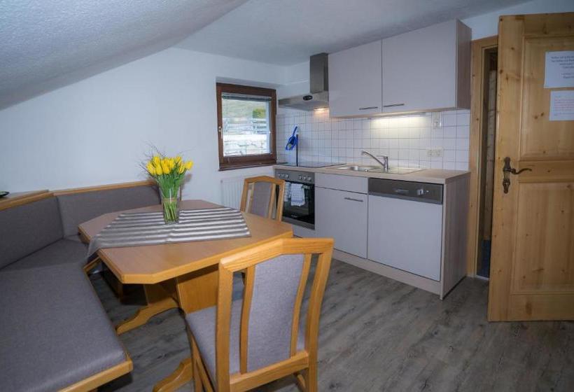 ホテル Gästeheim Hackl