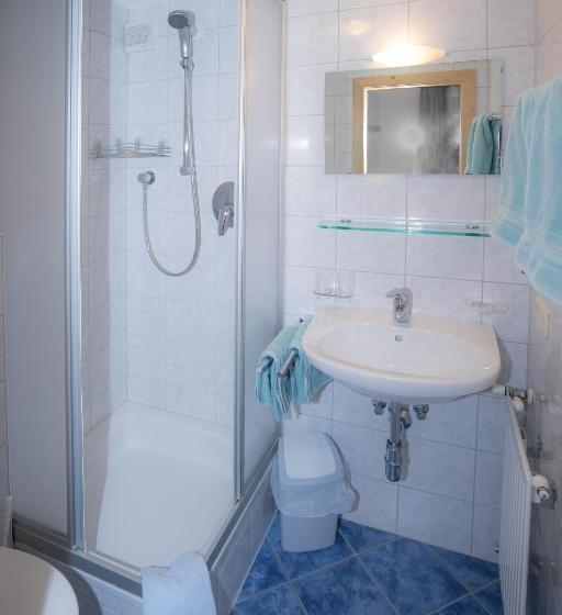 ホテル Gästeheim Hackl