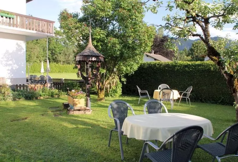 Отель Pension Leuprecht