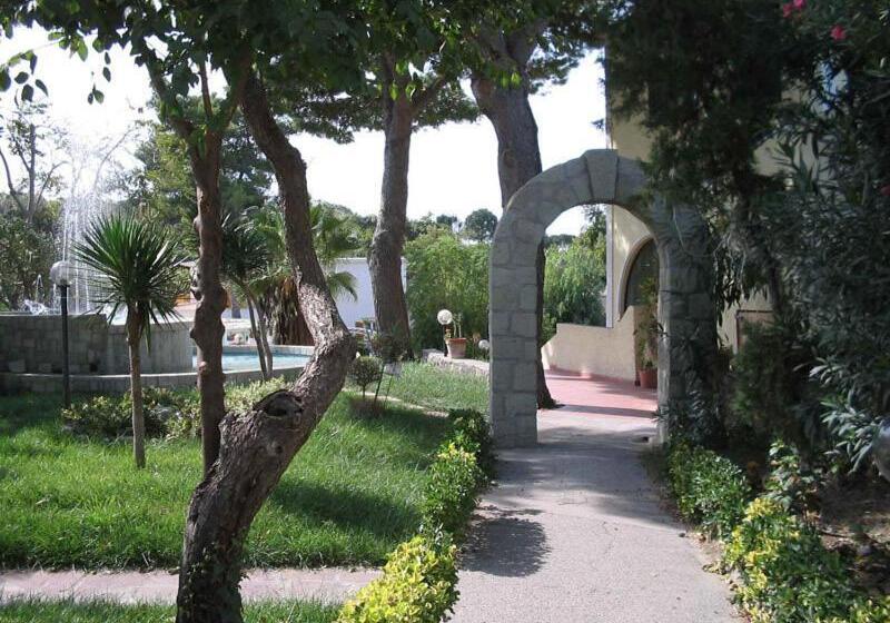 Albergo Villa Hibiscus