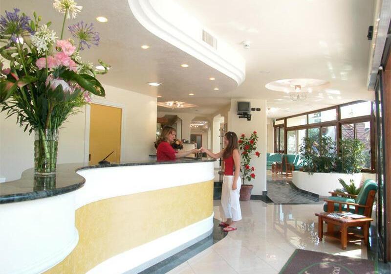 Albergo Villa Hibiscus