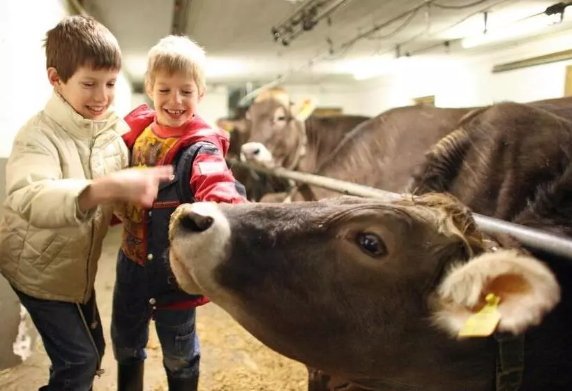 Kinderbauernhof Leneler
