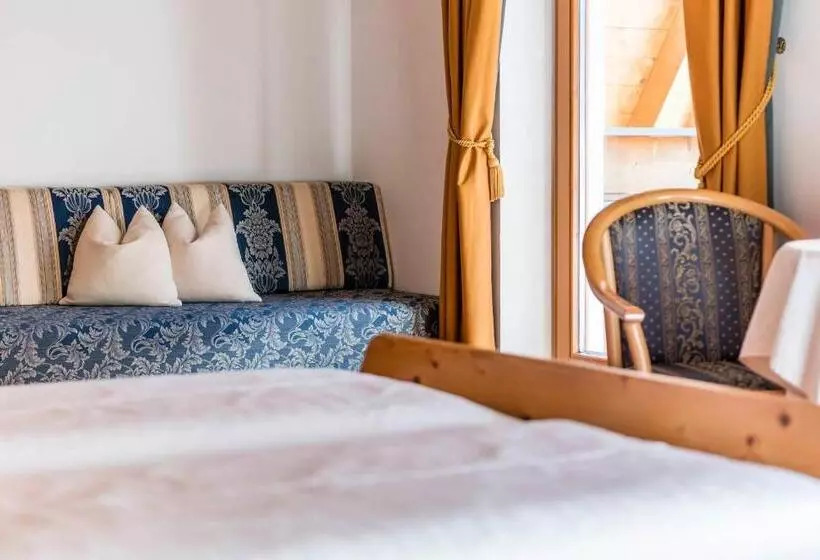 B&b Hotel Alpenrose Rooms & Apartments