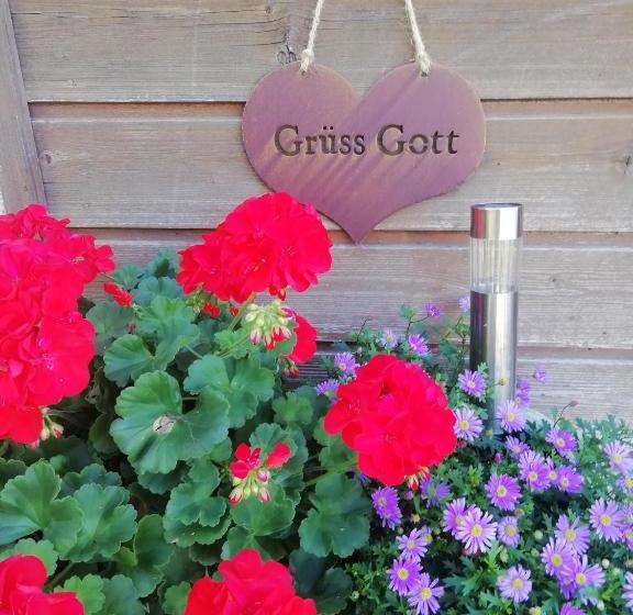 ベッドアンドブレックファースト Landhaus Hinteregger